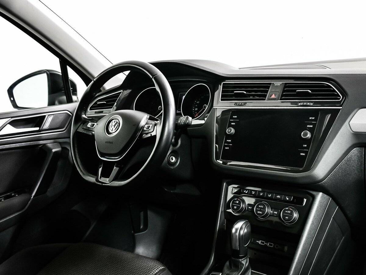 Купить Volkswagen Tiguan с пробегом. Фото: #8