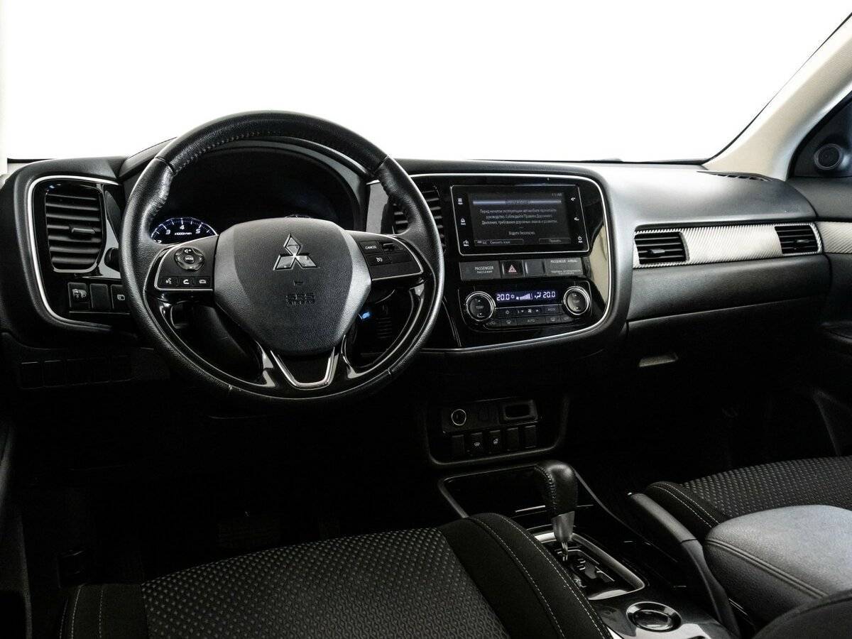 Купить Mitsubishi Outlander с пробегом. Фото: #10