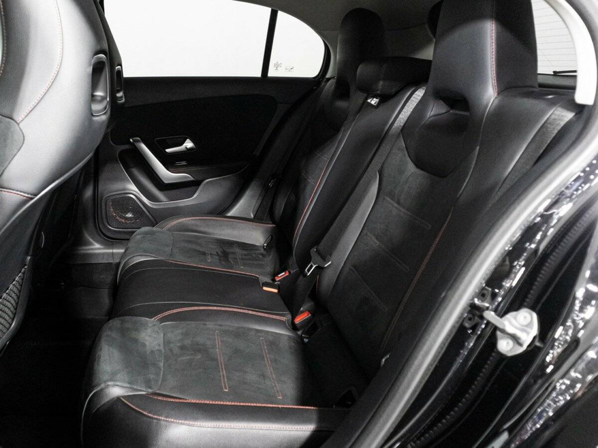 Купить Mercedes-Benz A-Класс с пробегом. Фото: #9