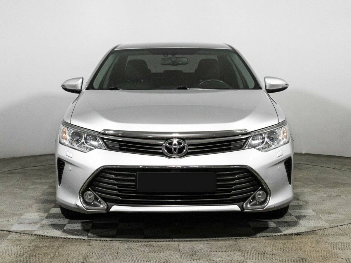 Купить Toyota Camry с пробегом. Фото: #1