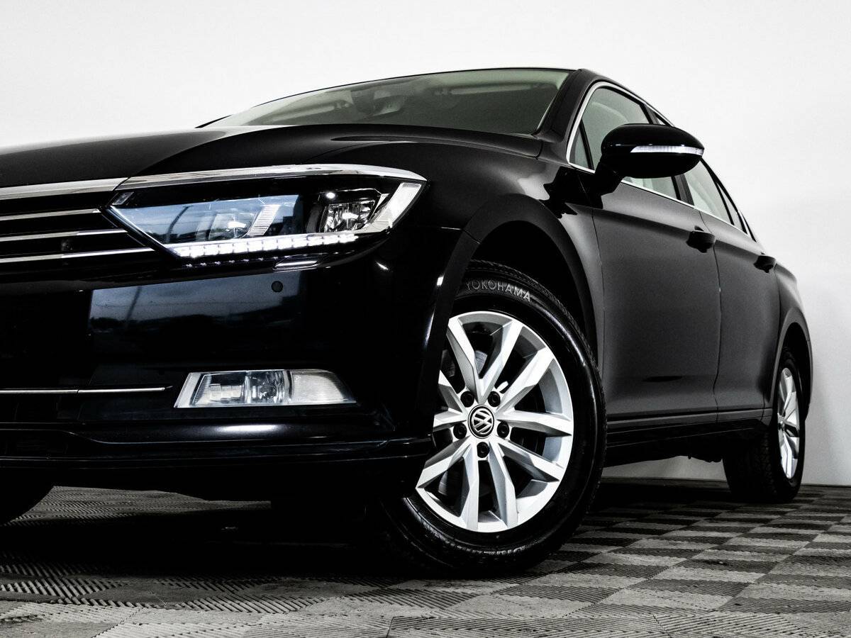 Купить Volkswagen Passat с пробегом. Фото: #1