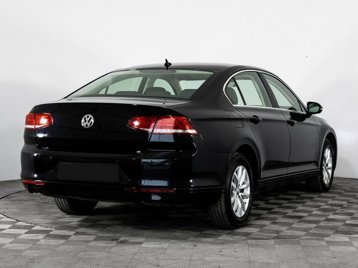 Купить Volkswagen Passat с пробегом. Фото: #4