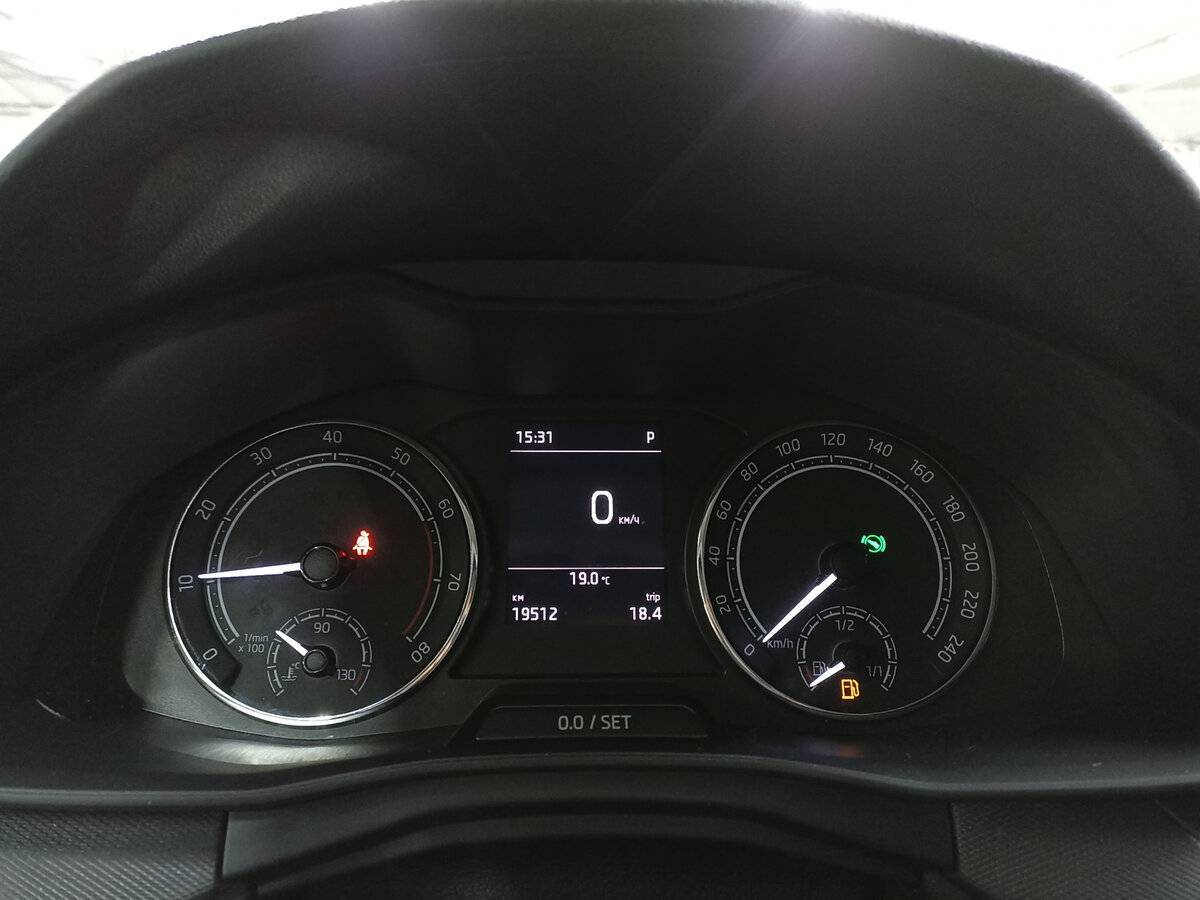 Купить Skoda Rapid с пробегом. Фото: #12