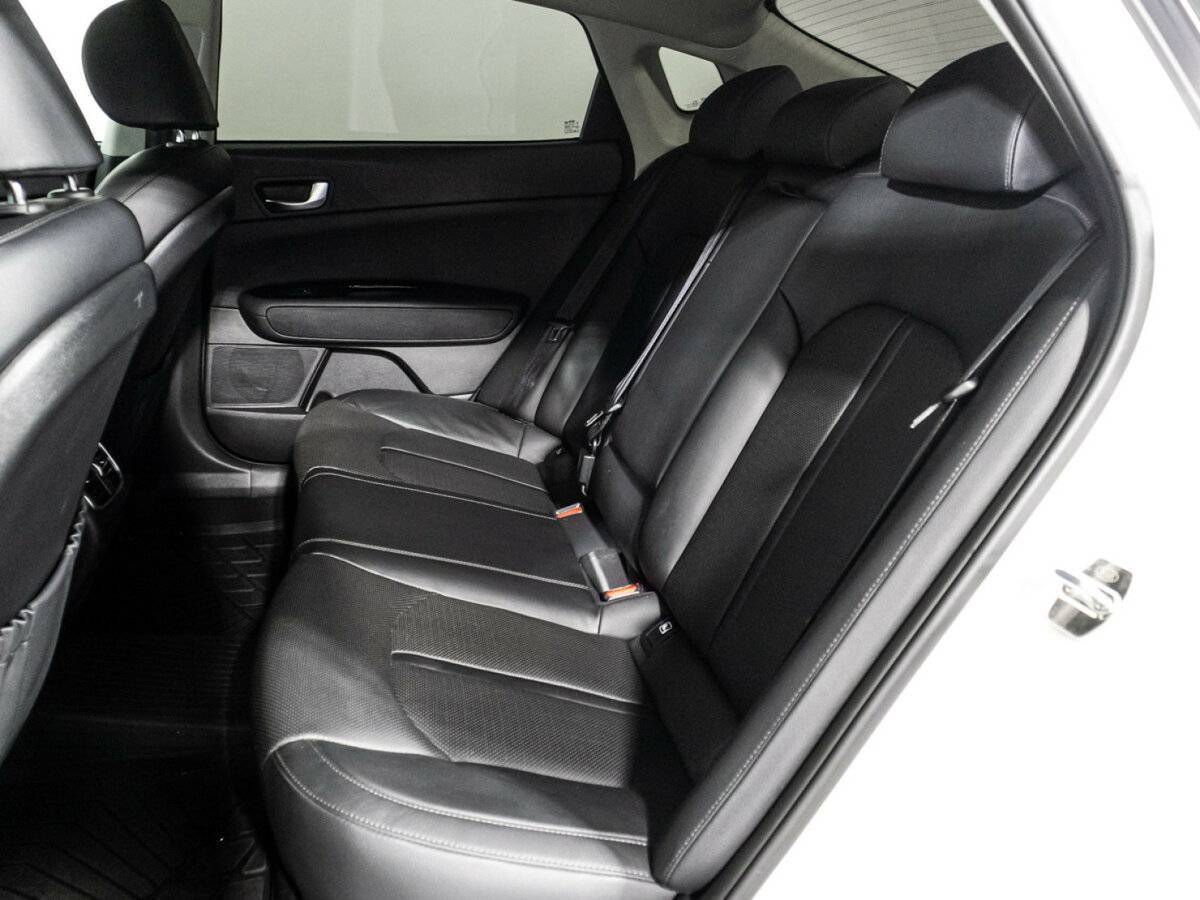 Купить Kia Optima с пробегом. Фото: #10