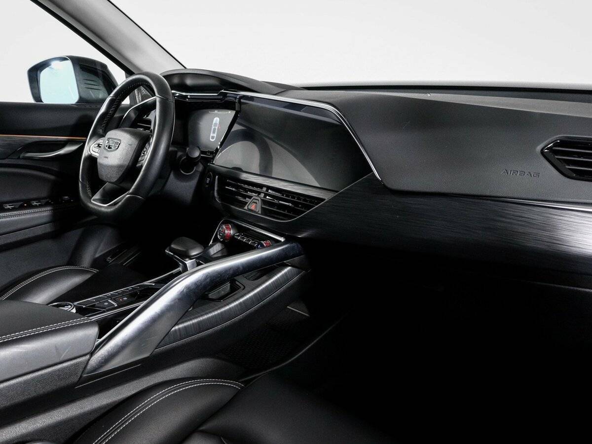 Купить Geely Tugella с пробегом. Фото: #8