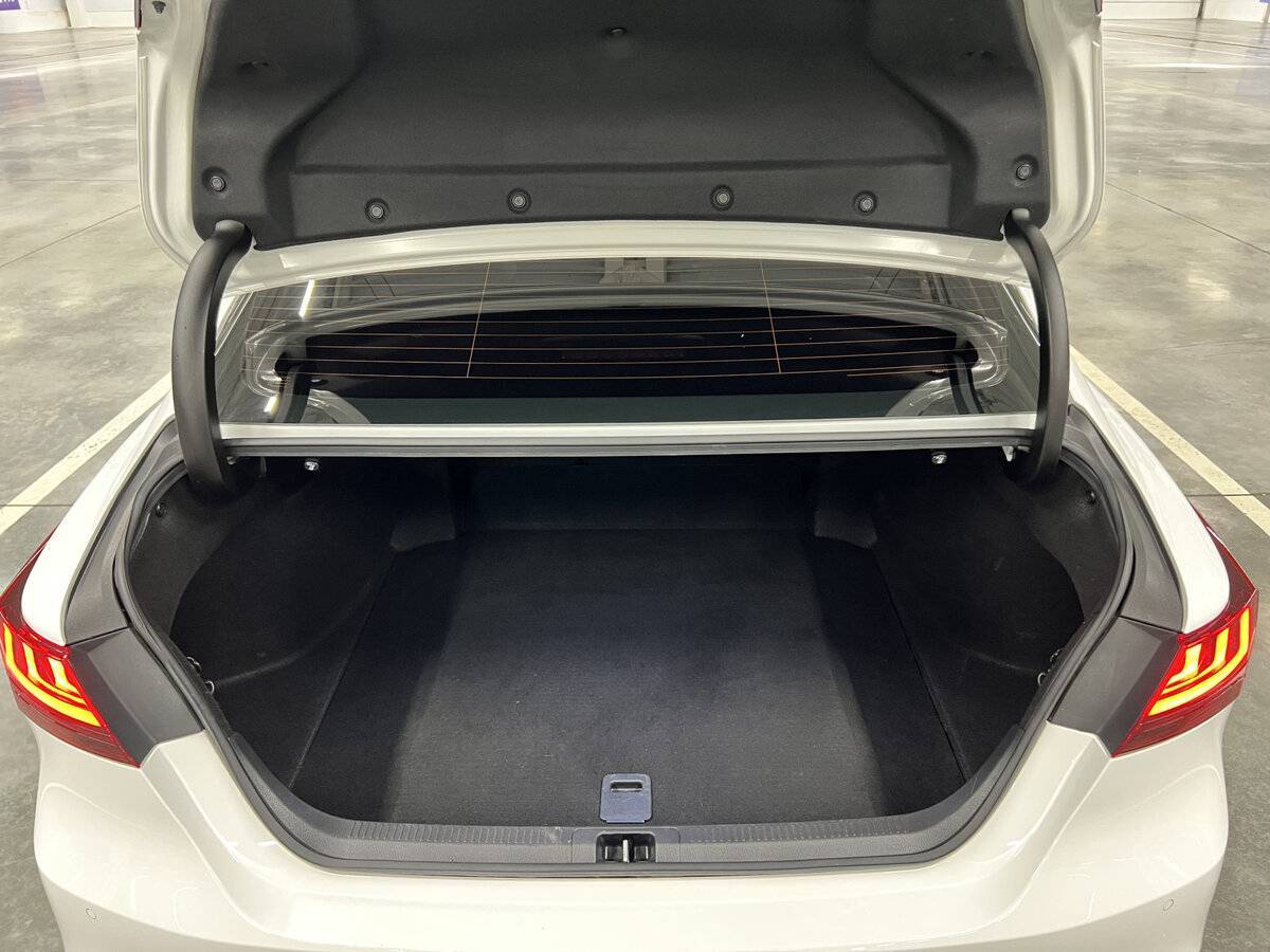 Купить Toyota Camry с пробегом. Фото: #9