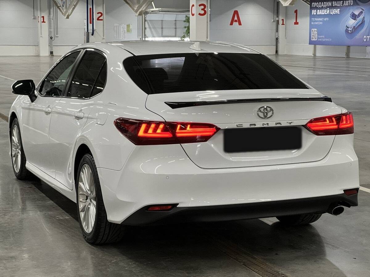 Купить Toyota Camry с пробегом. Фото: #19