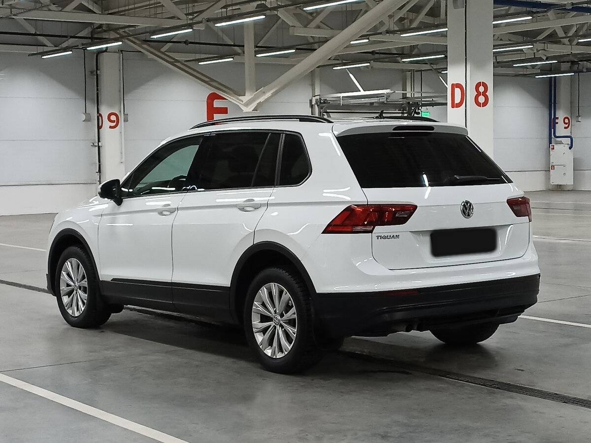 Купить Volkswagen Tiguan с пробегом. Фото: #6