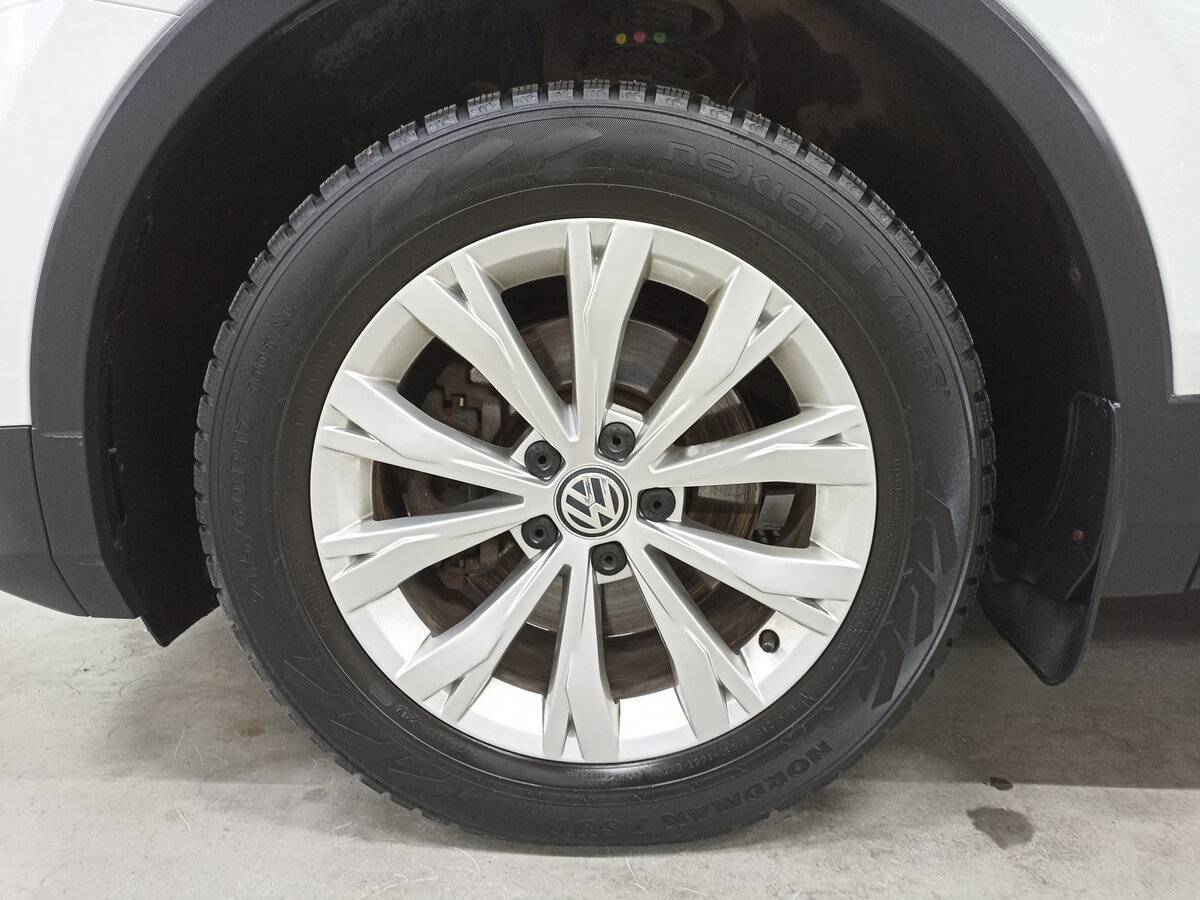 Купить Volkswagen Tiguan с пробегом. Фото: #17