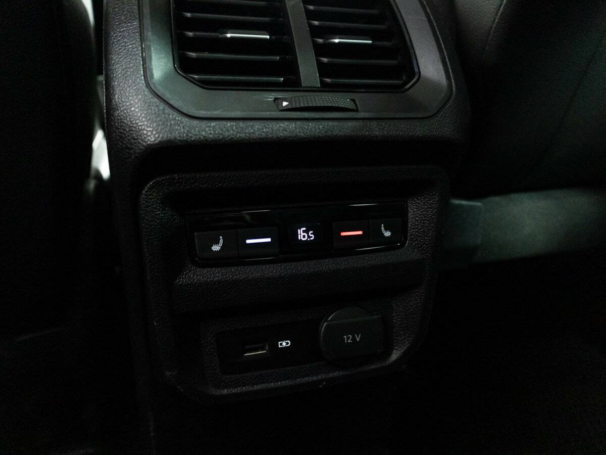 Купить Volkswagen Tiguan с пробегом. Фото: #24