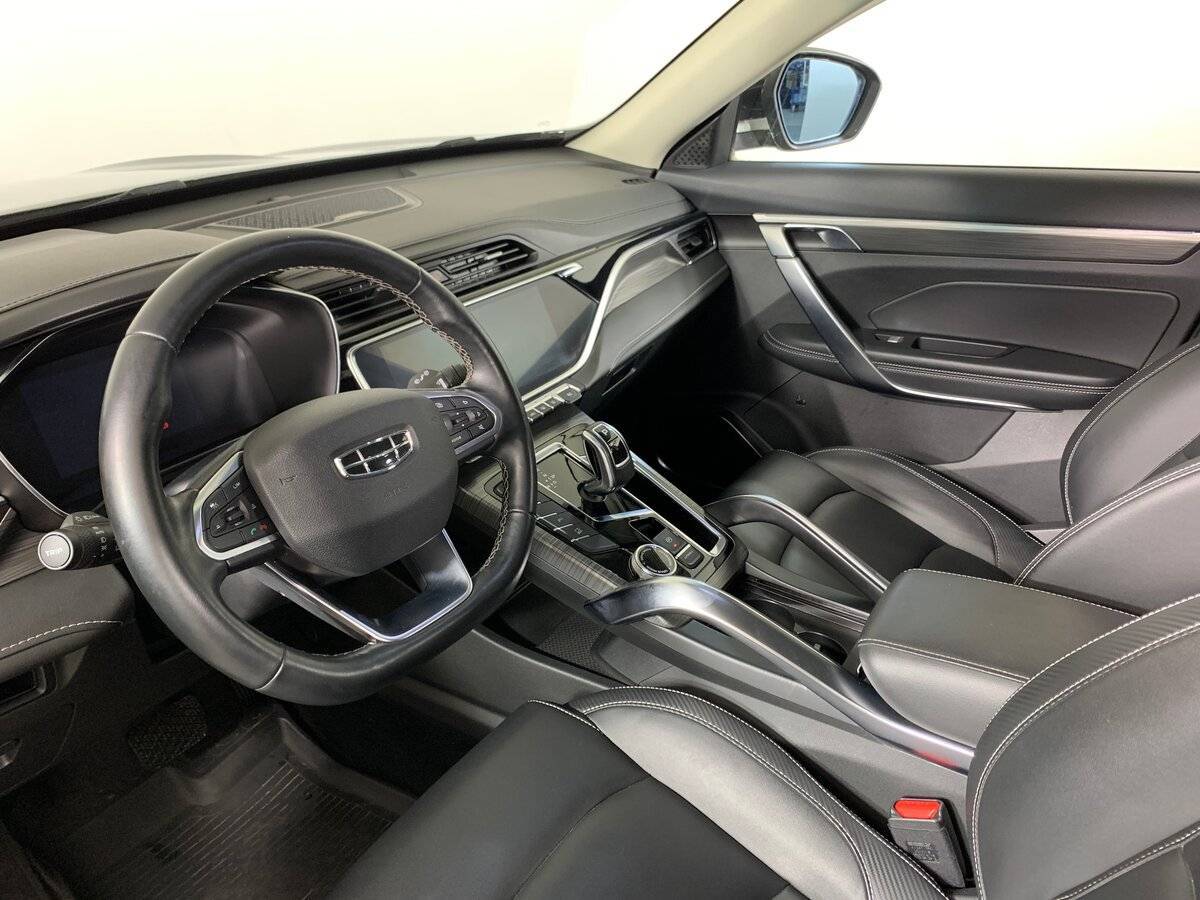 Купить Geely Atlas Pro с пробегом. Фото: #11