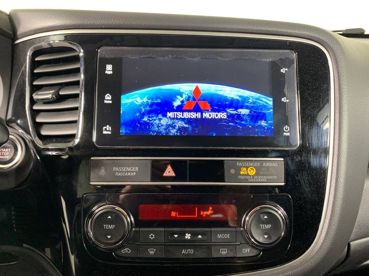 Купить Mitsubishi Outlander с пробегом. Фото: #14