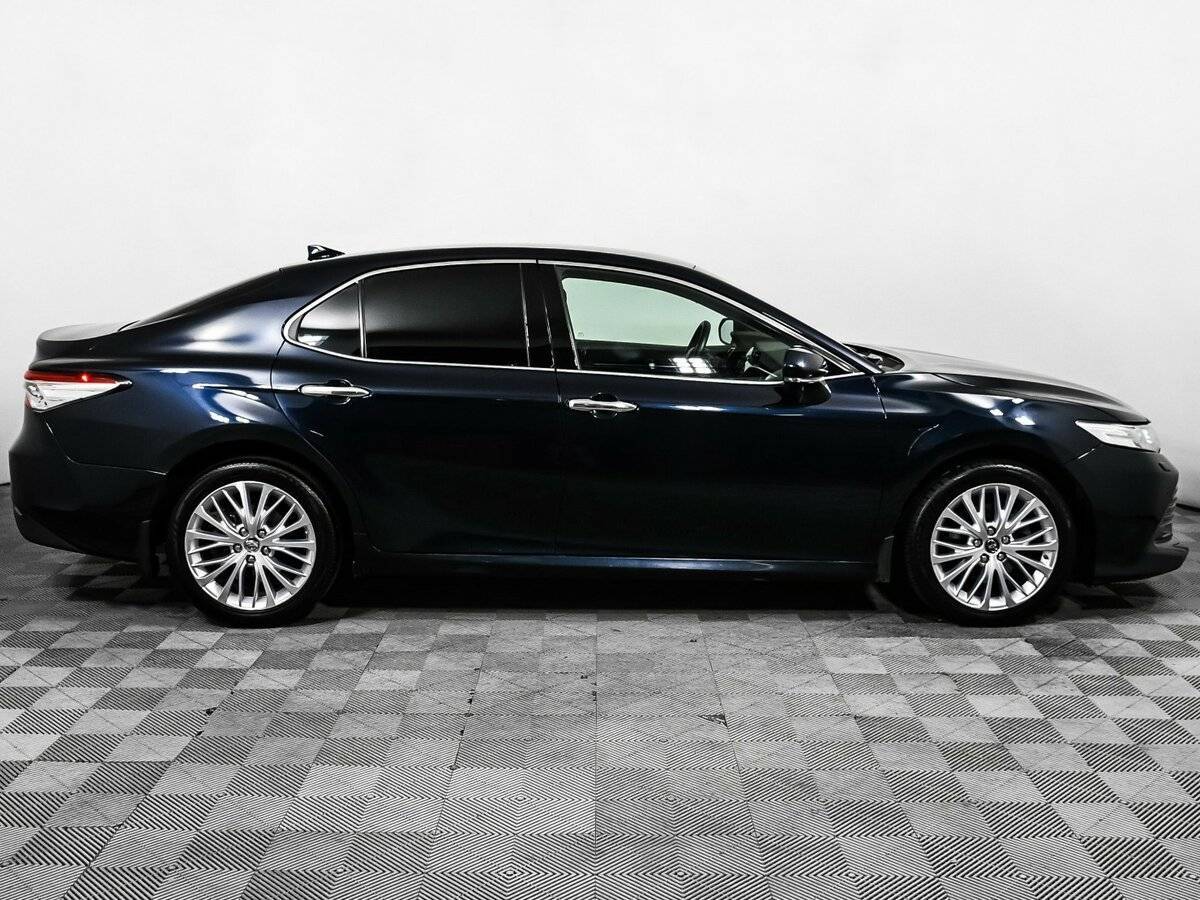 Купить Toyota Camry с пробегом. Фото: #3