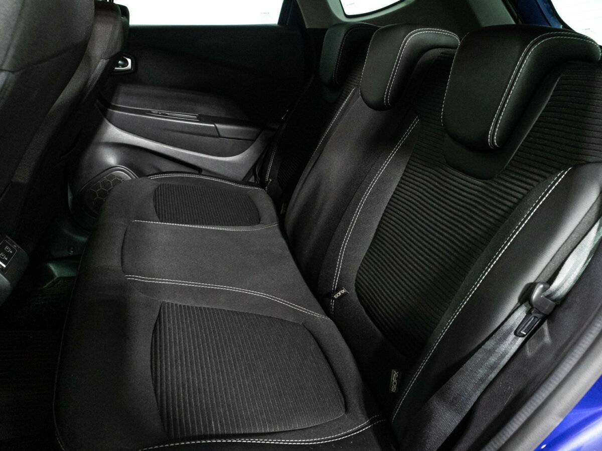 Купить Renault Kaptur с пробегом. Фото: #9