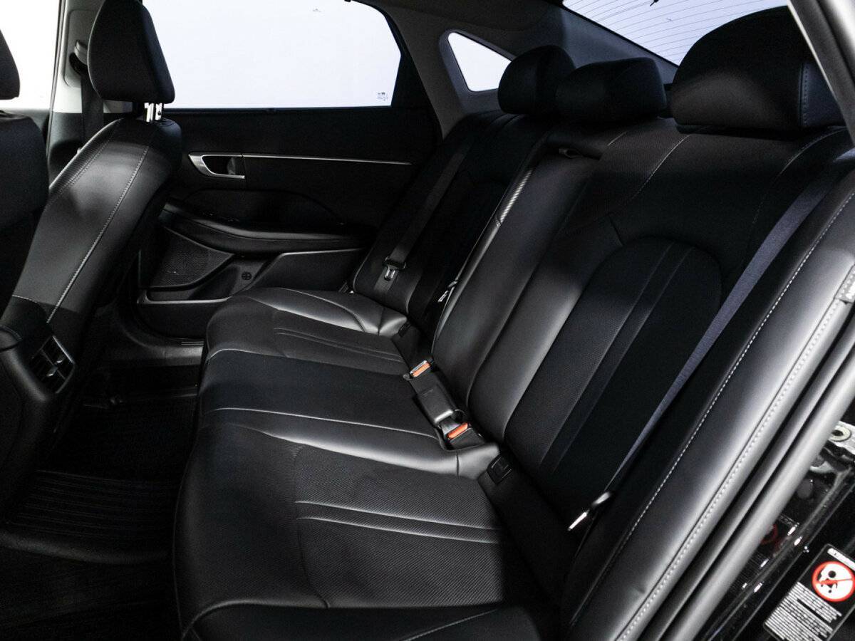 Купить Hyundai Sonata с пробегом. Фото: #9