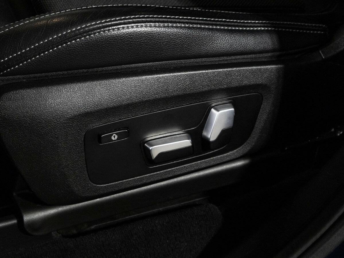 Купить BMW X3 с пробегом. Фото: #17