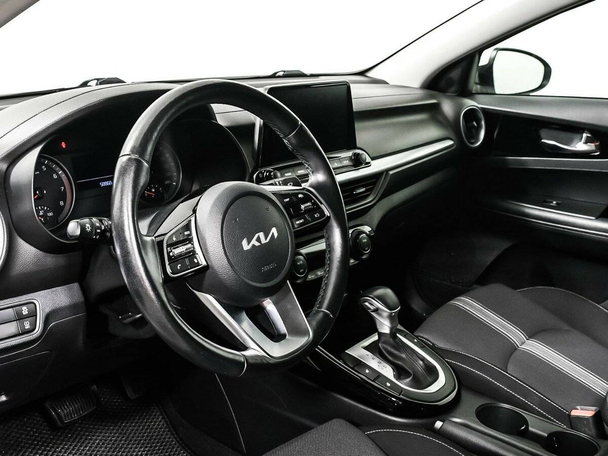 Купить Kia Cerato с пробегом. Фото: #11