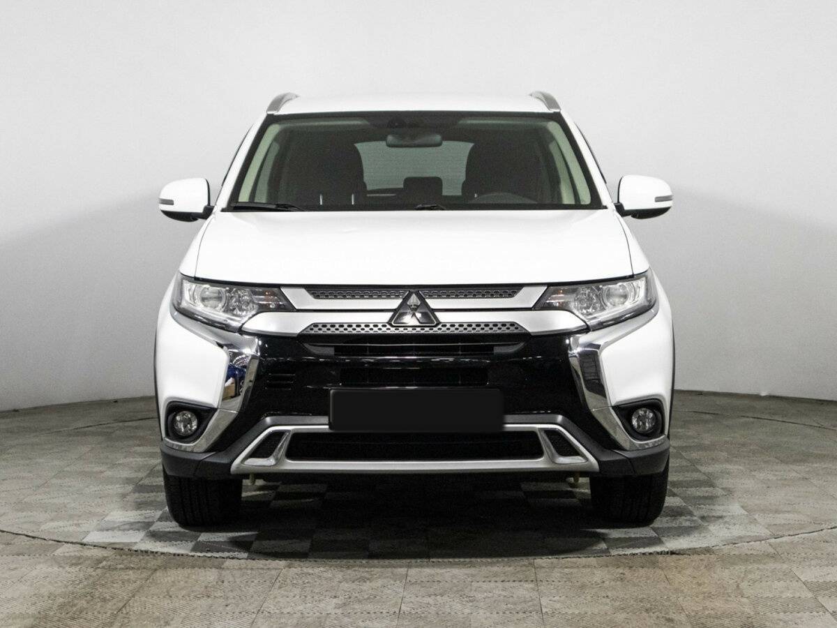 Купить Mitsubishi Outlander с пробегом. Фото: #1