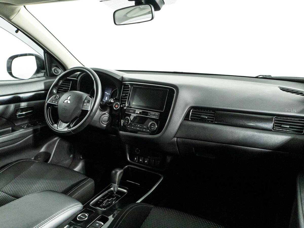 Купить Mitsubishi Outlander с пробегом. Фото: #8