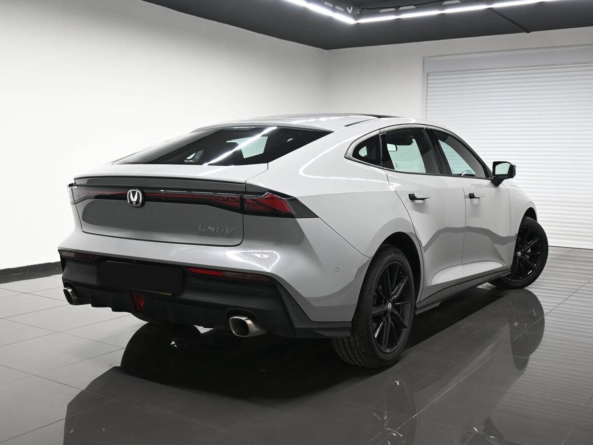 Купить Changan UNI-V с пробегом. Фото: #1