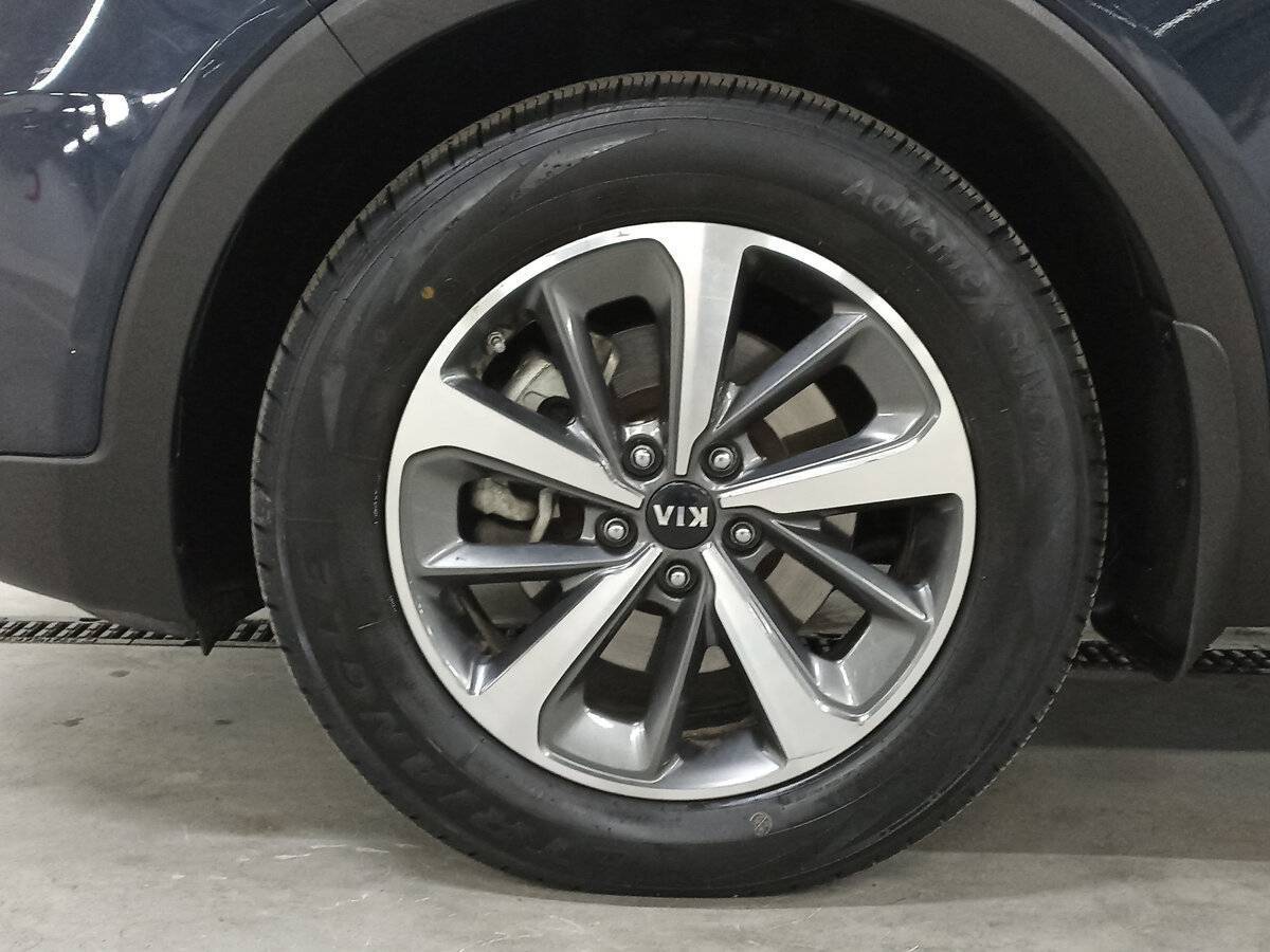 Купить Kia Sorento с пробегом. Фото: #17