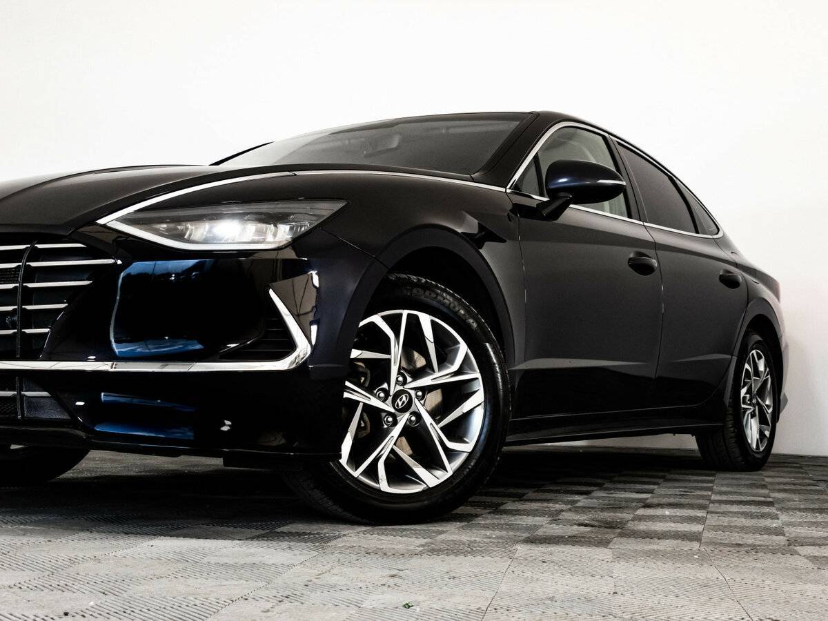 Купить Hyundai Sonata с пробегом. Фото: #2