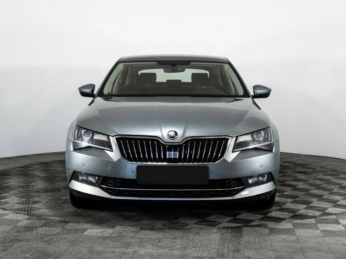 Купить Skoda Superb с пробегом. Фото: #1