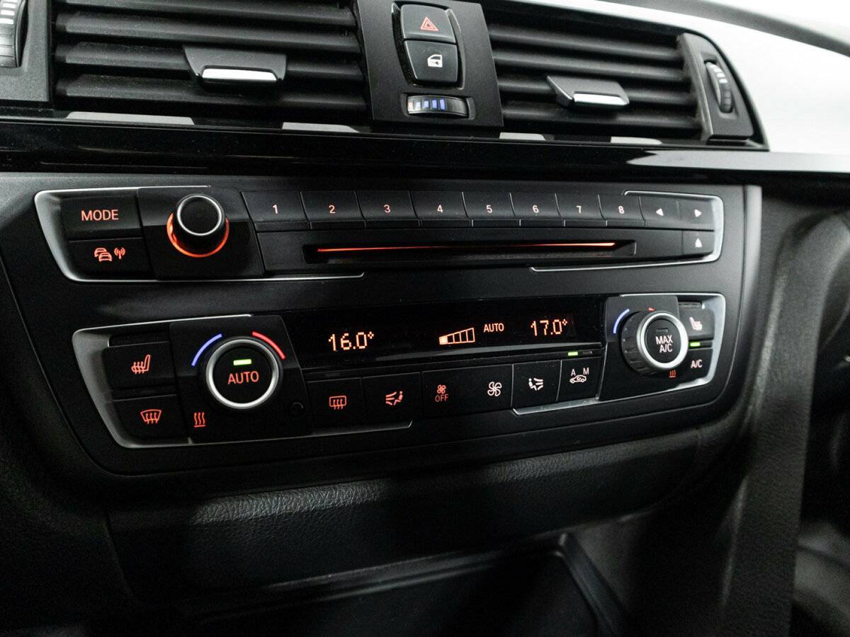 Купить BMW 3 серии с пробегом. Фото: #16