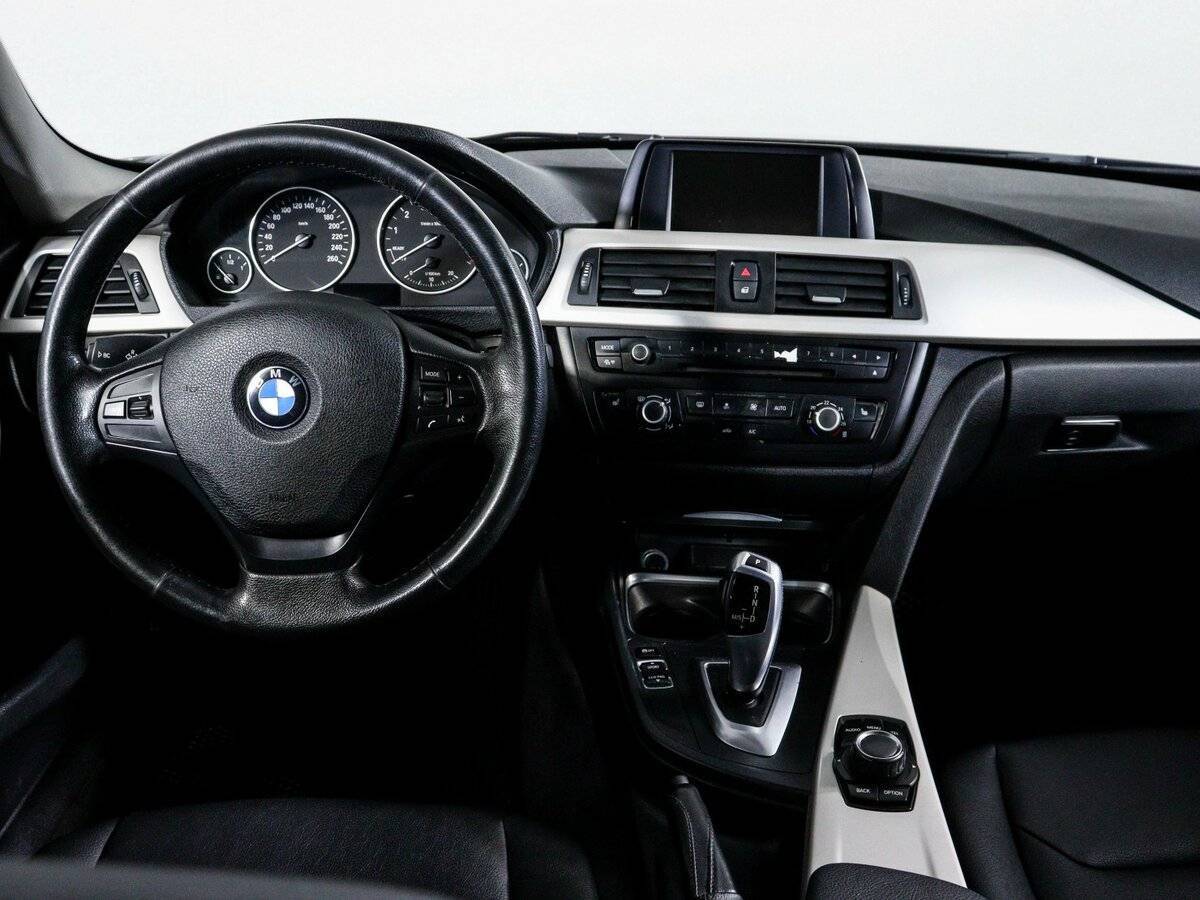 Купить BMW 3 серии с пробегом. Фото: #11