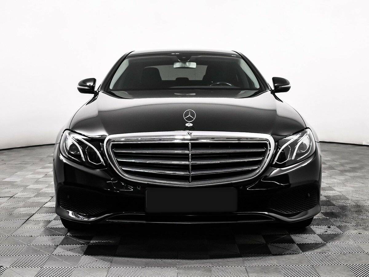 Купить Mercedes-Benz E-Класс с пробегом. Фото: #1