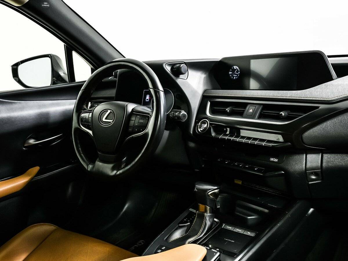 Купить Lexus UX с пробегом. Фото: #8