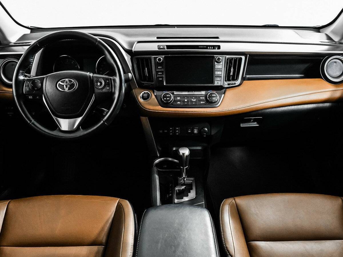 Купить Toyota RAV4 с пробегом. Фото: #10