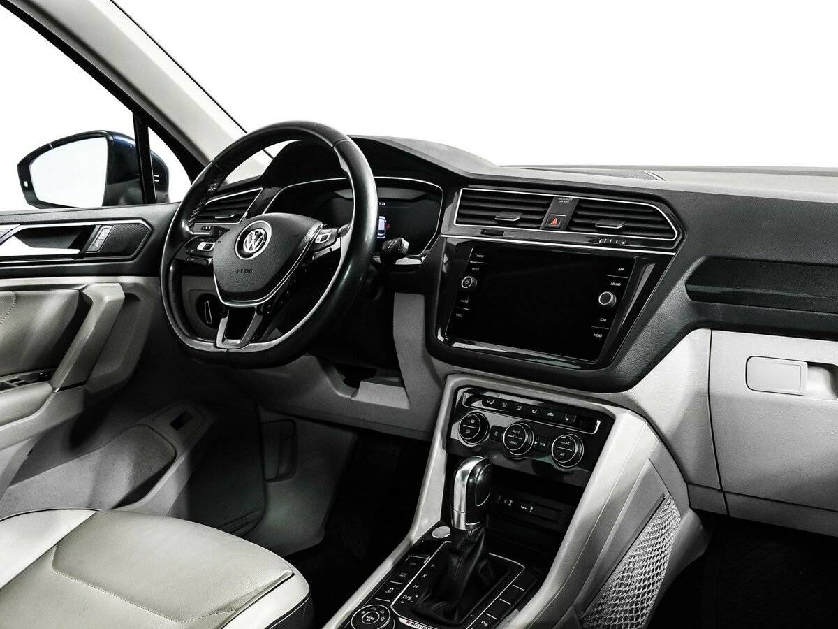 Купить Volkswagen Tiguan с пробегом. Фото: #8