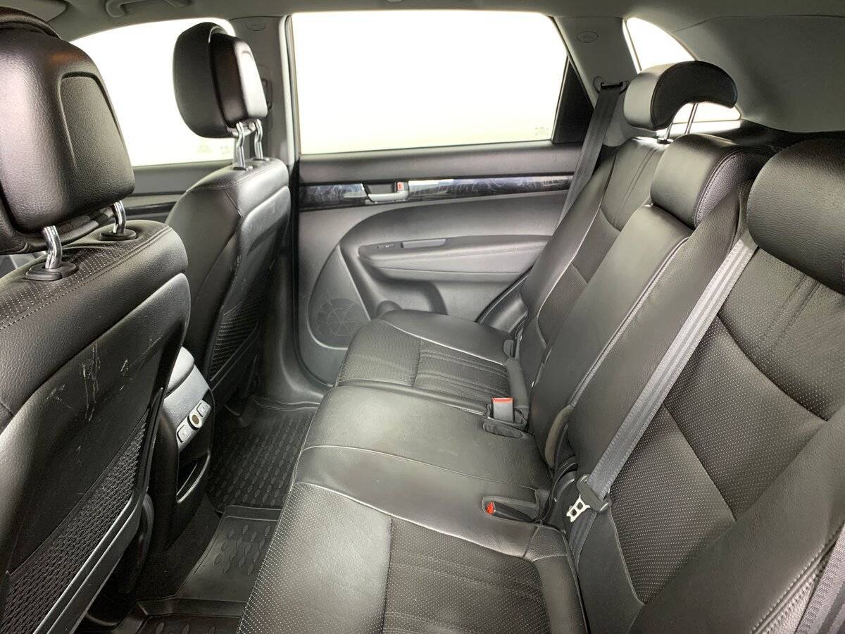 Купить Kia Sorento с пробегом. Фото: #17