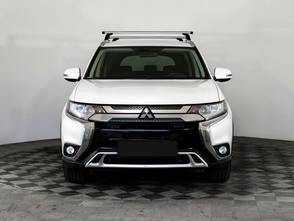 Купить Mitsubishi Outlander с пробегом. Фото: #1