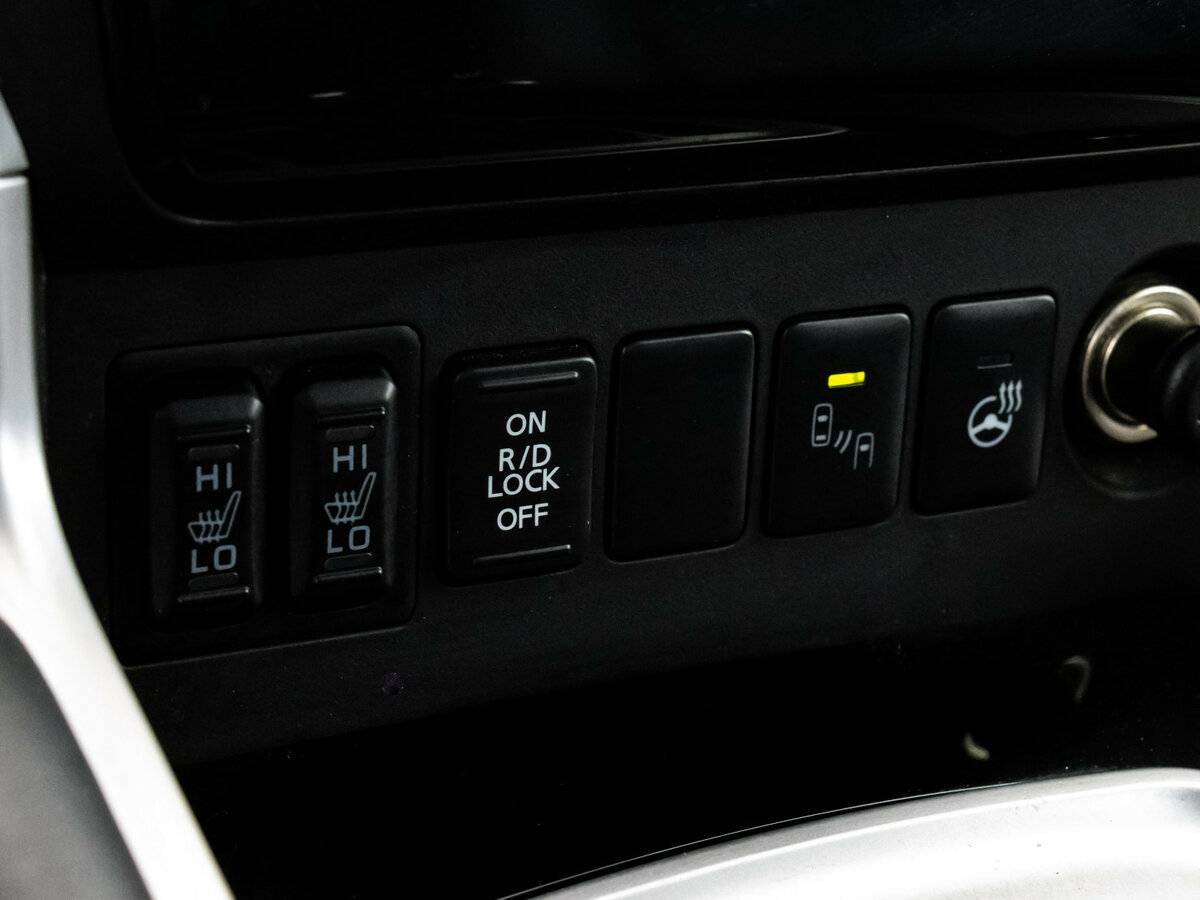 Купить Mitsubishi Pajero Sport с пробегом. Фото: #17