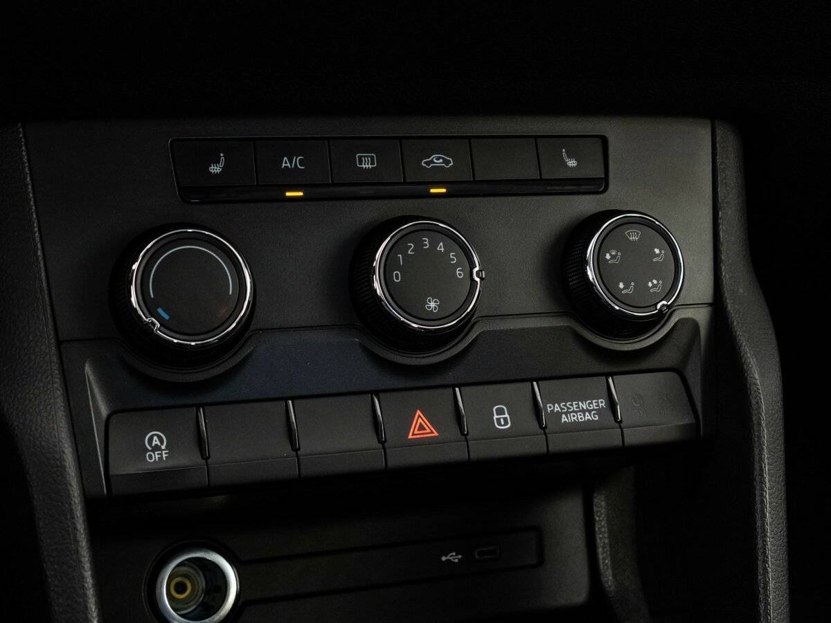 Купить Skoda Karoq с пробегом. Фото: #15