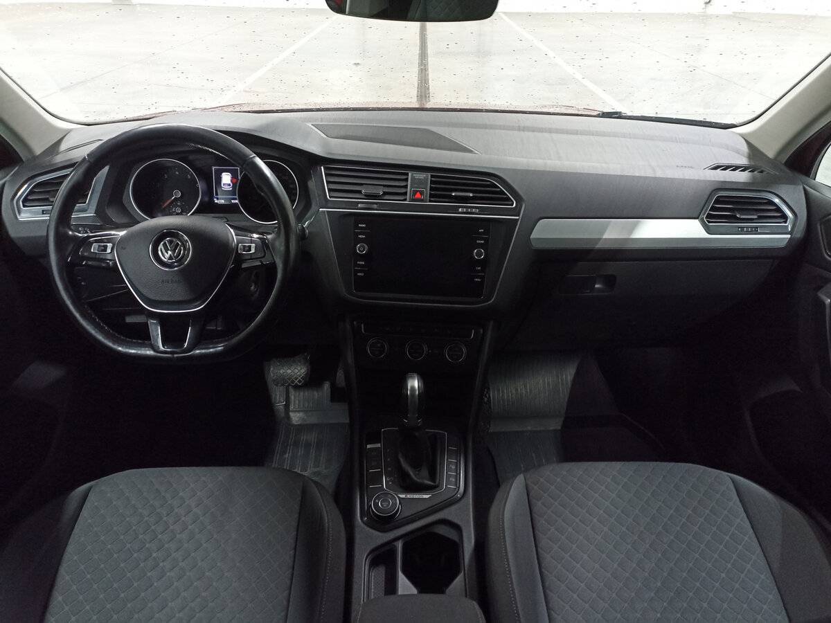 Купить Volkswagen Tiguan с пробегом. Фото: #13