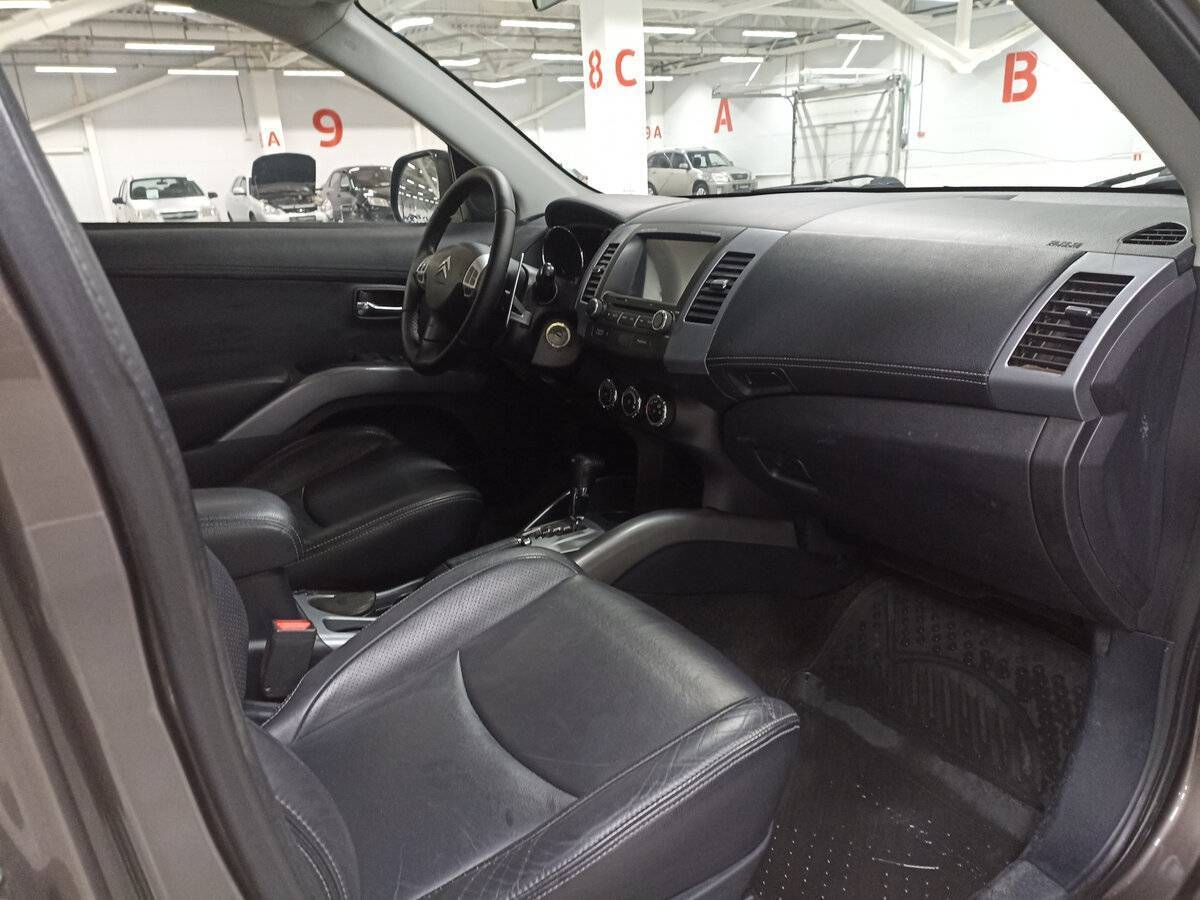 Купить Citroen C-Crosser с пробегом. Фото: #10