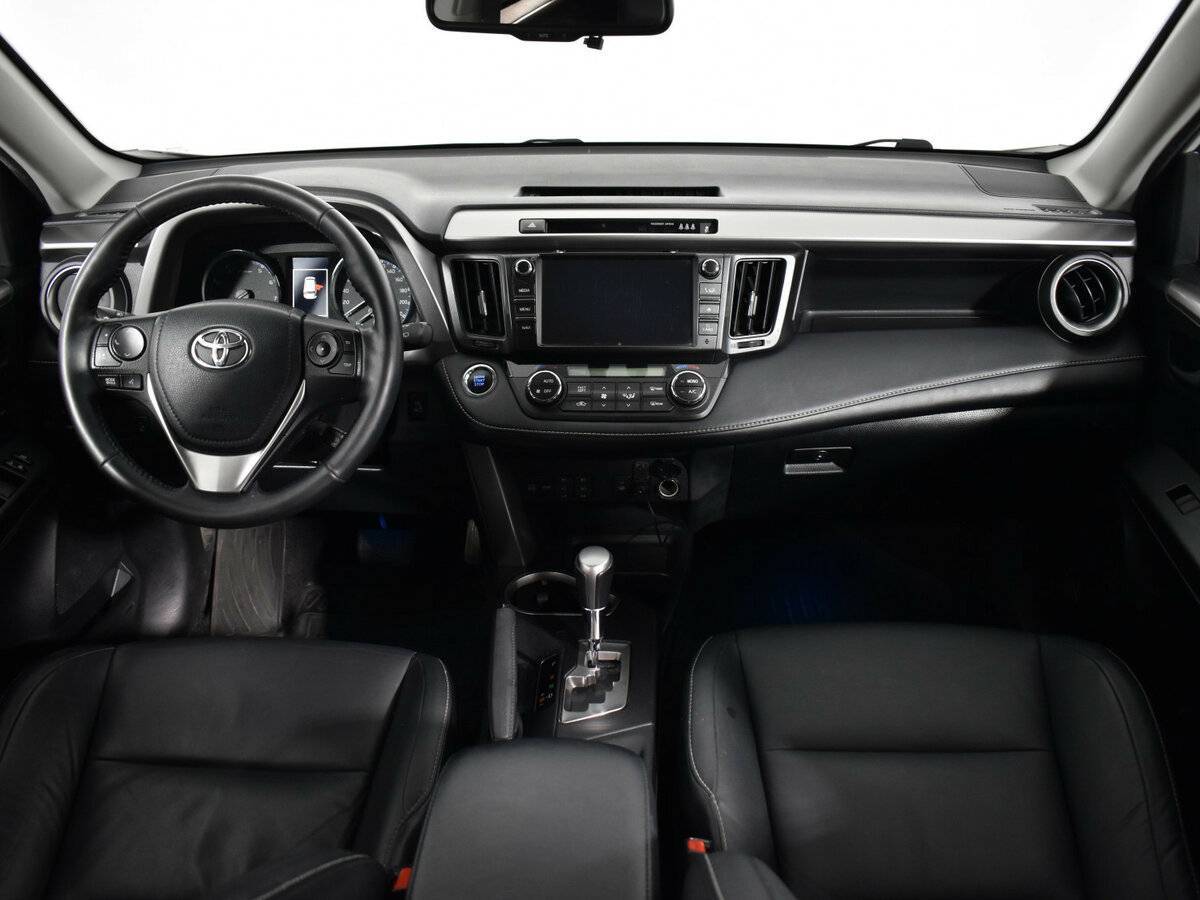 Купить Toyota RAV4 с пробегом. Фото: #9