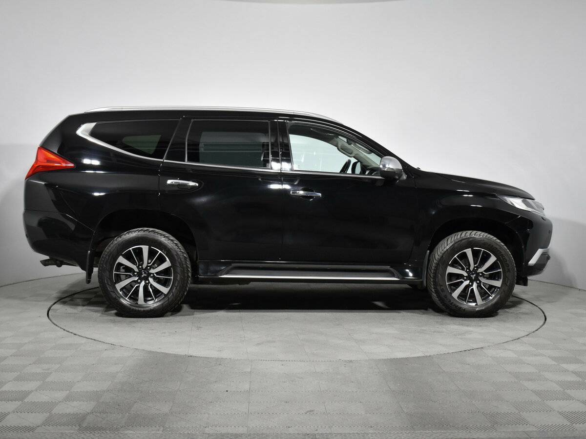 Купить Mitsubishi Pajero Sport с пробегом. Фото: #3