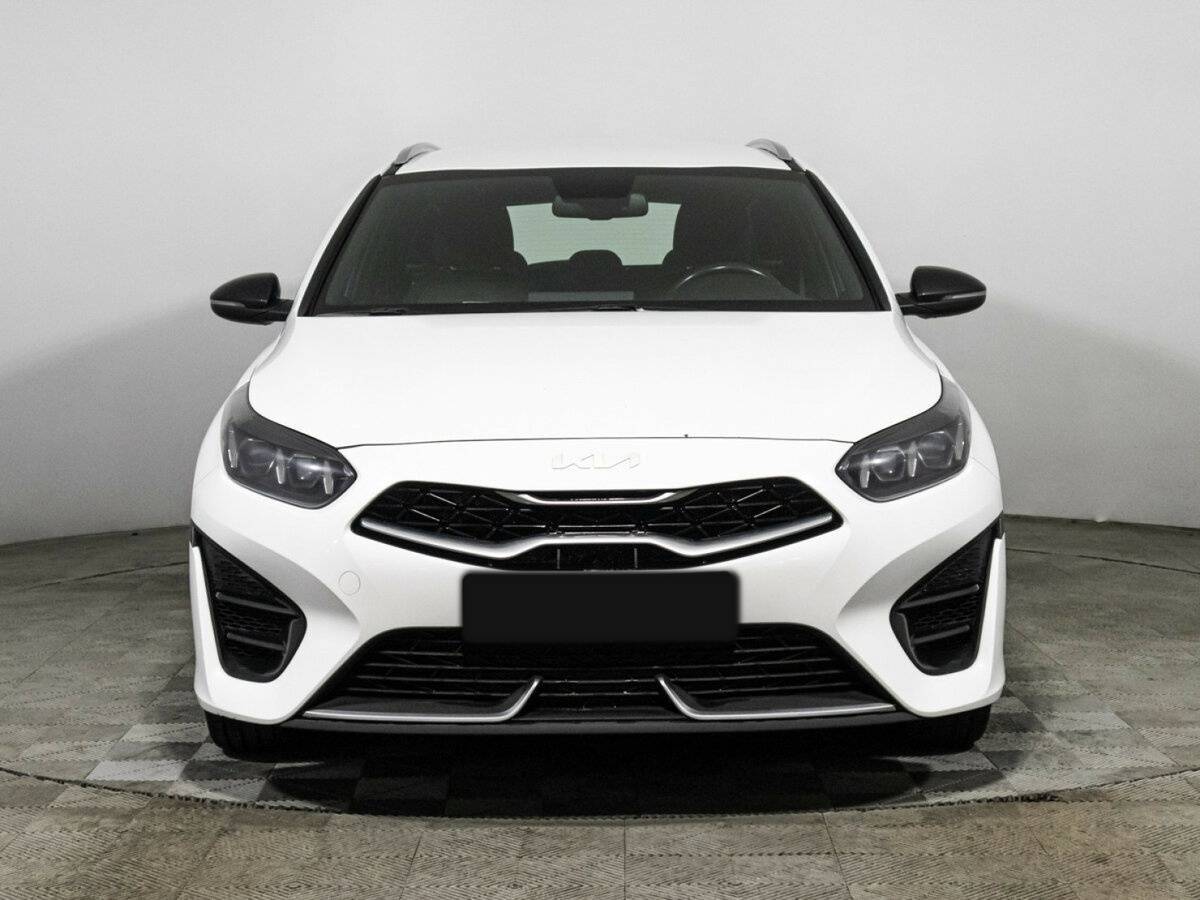 Купить Kia Ceed с пробегом. Фото: #1