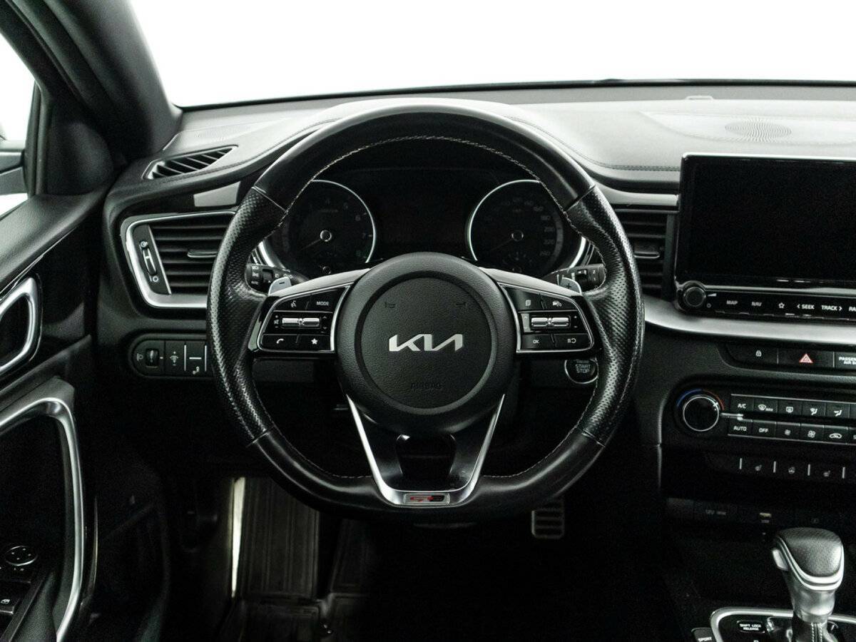 Купить Kia Ceed с пробегом. Фото: #19