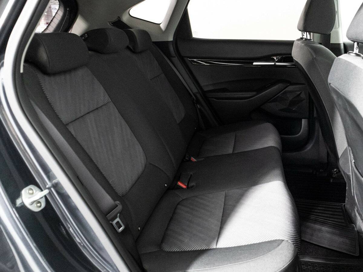 Купить Kia Seltos с пробегом. Фото: #17