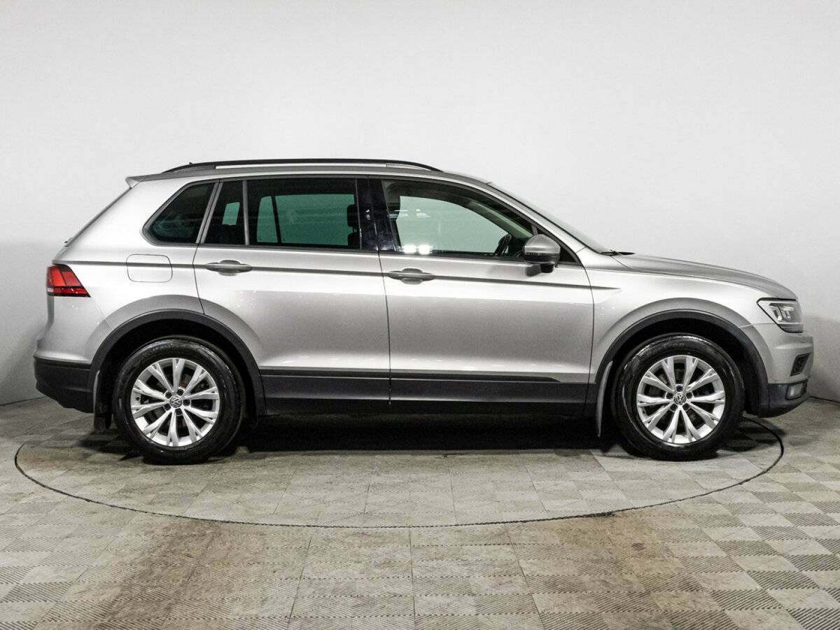 Купить Volkswagen Tiguan с пробегом. Фото: #3