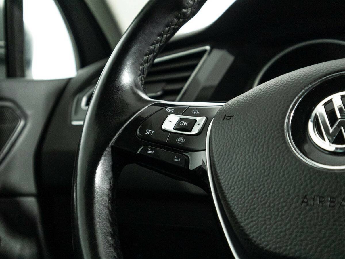 Купить Volkswagen Tiguan с пробегом. Фото: #20