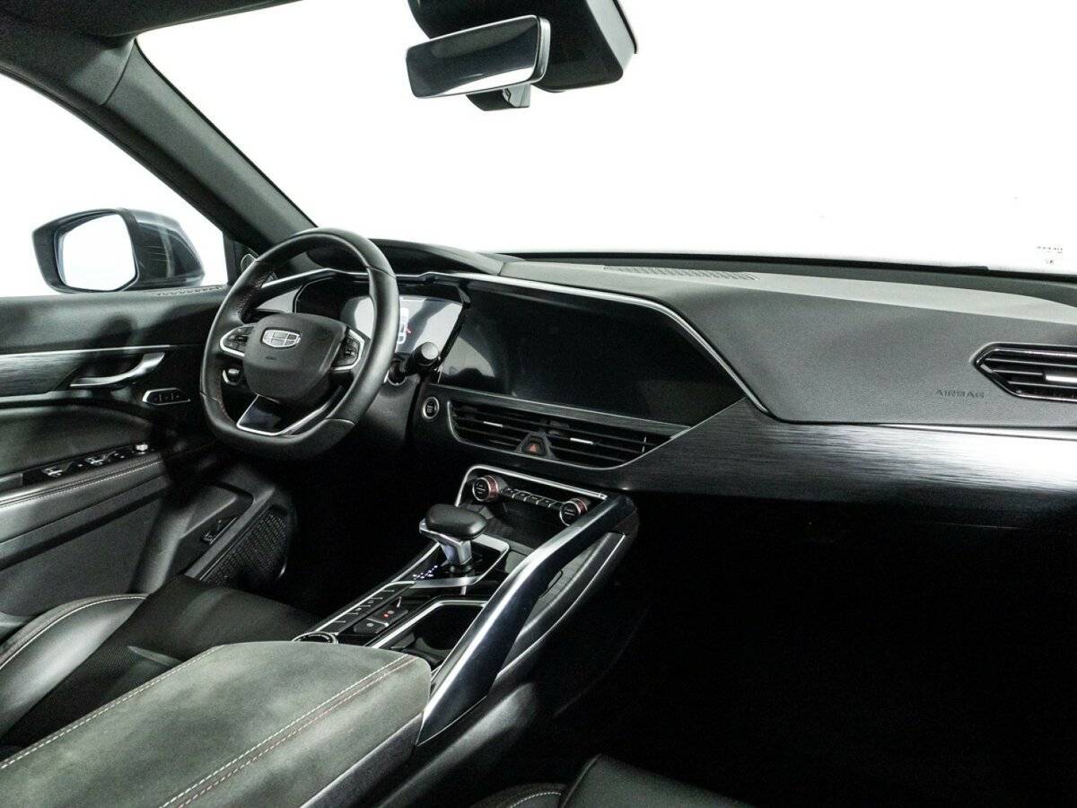 Купить Geely Tugella с пробегом. Фото: #8