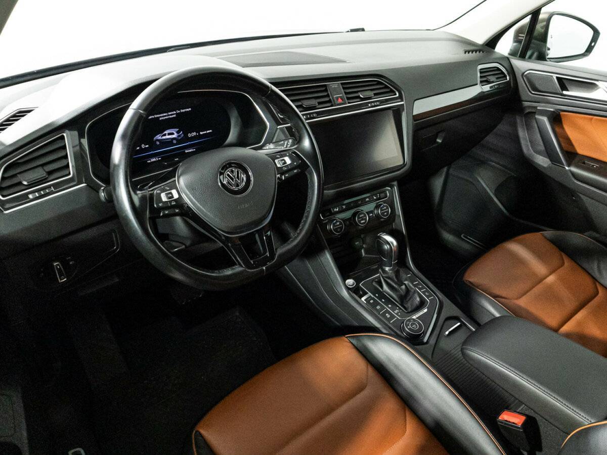 Купить Volkswagen Tiguan с пробегом. Фото: #10