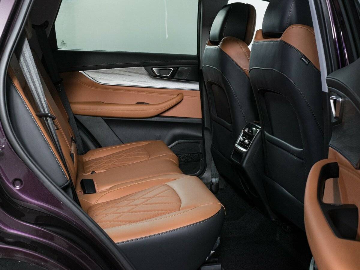 Купить Chery Tiggo 8 Pro Max с пробегом. Фото: #12