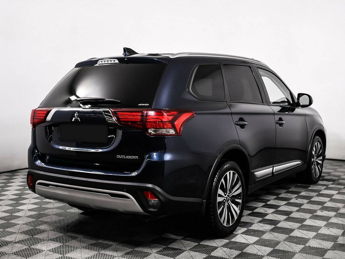Купить Mitsubishi Outlander с пробегом. Фото: #4